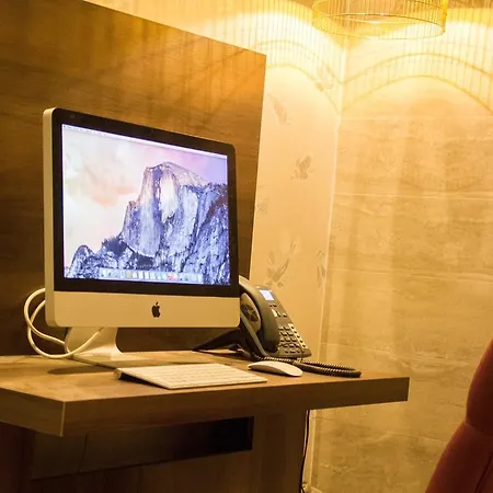 The Bird 3* Amsterdam