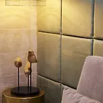 ホテル ザ バード アムステルダム