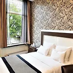 ザ バード ホテル