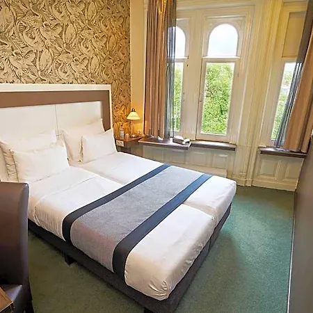 Hotel The Bird