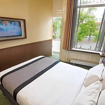 Hotel The Bird
