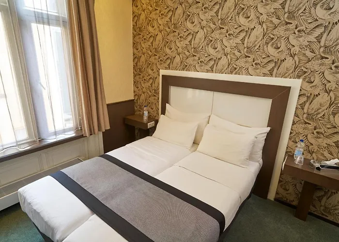 The Bird 3* אמסטרדם