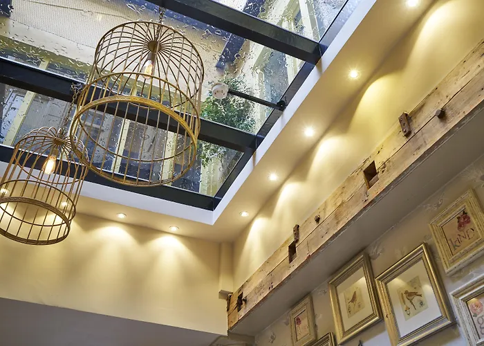 ザ バード ホテル 3*