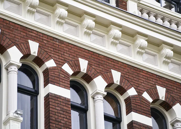 The Bird 3* אמסטרדם