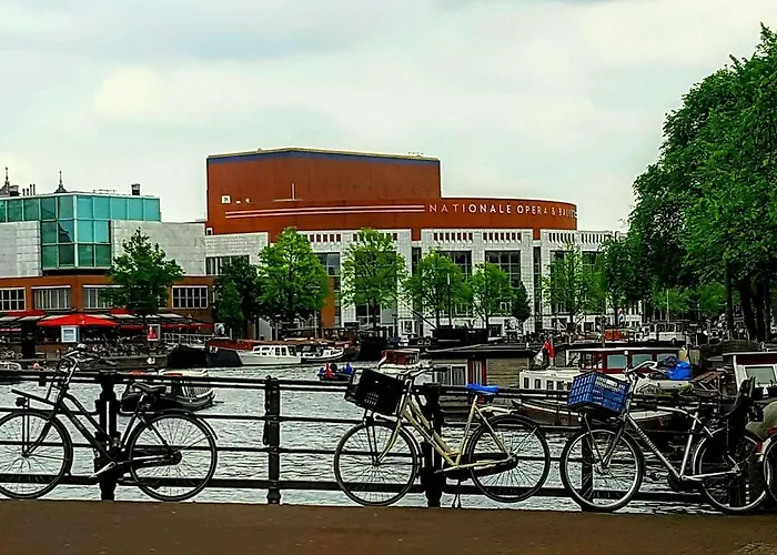 ホテル ザ バード