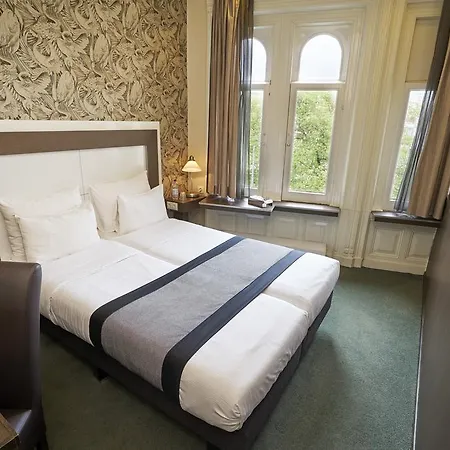 Otel The Bird 3*