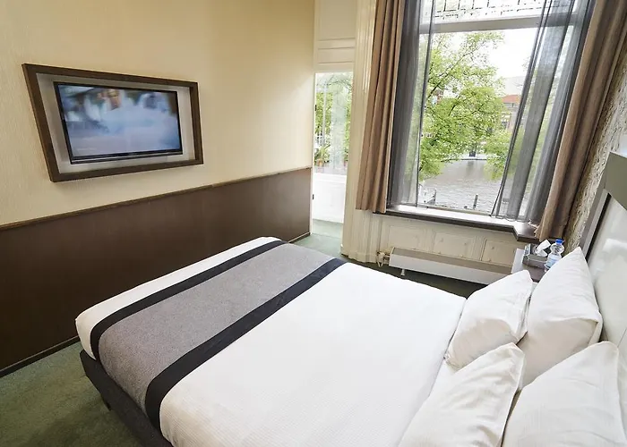 The Bird Ξενοδοχείο 3*